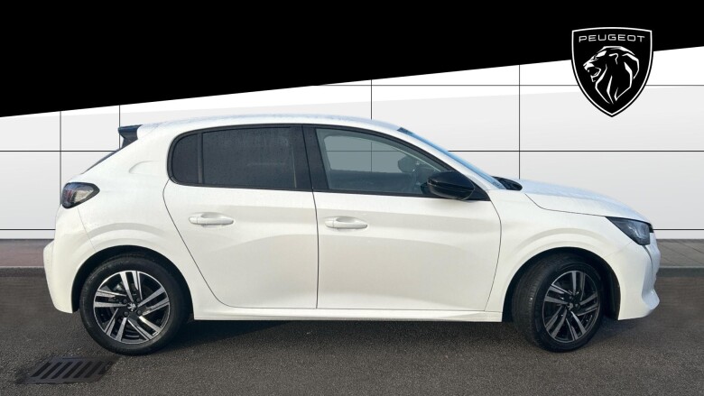 Peugeot 208 1.2 PureTech 100 Allure Premium 5dr Petrol Hatchback